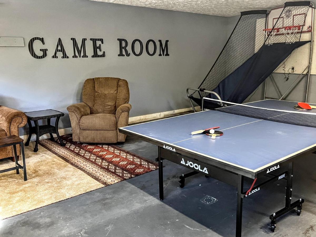 Ole Smoky Bnb - Game Room, Hot Tub, Mtn Views! Pigeon Forge Exterior photo
