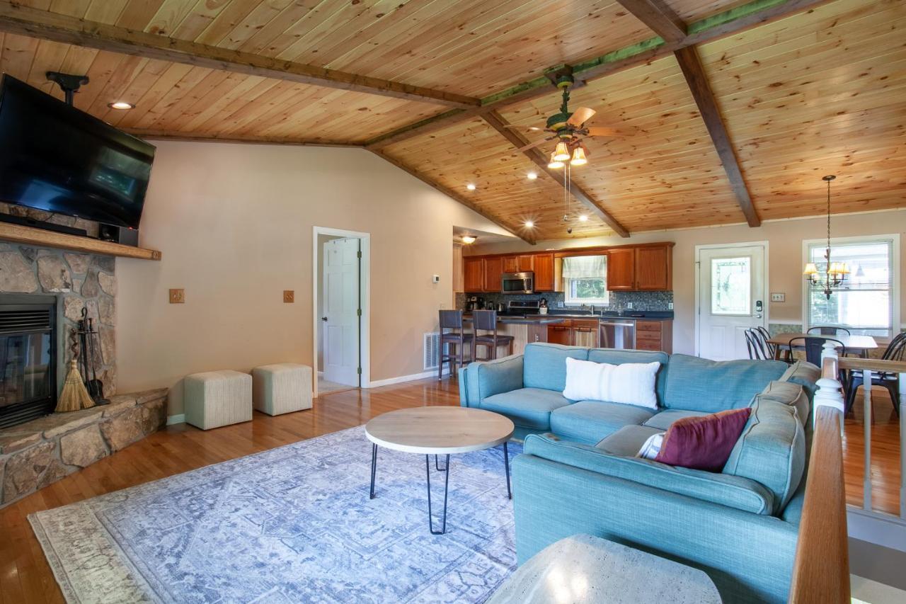 Ole Smoky Bnb - Game Room, Hot Tub, Mtn Views! Pigeon Forge Exterior photo