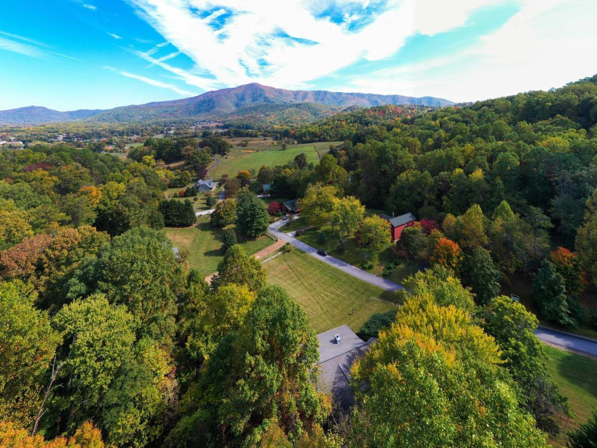 Ole Smoky Bnb - Game Room, Hot Tub, Mtn Views! Pigeon Forge Exterior photo