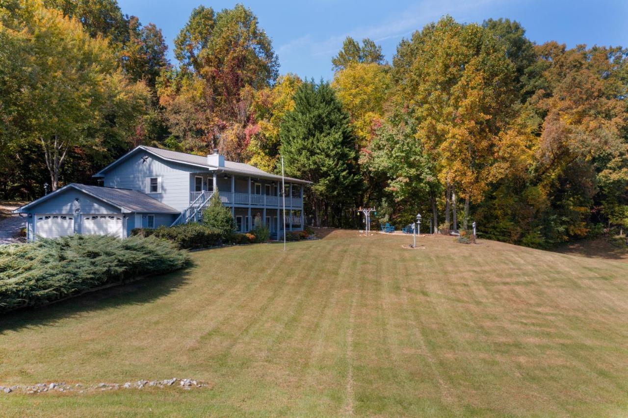 Ole Smoky Bnb - Game Room, Hot Tub, Mtn Views! Pigeon Forge Exterior photo